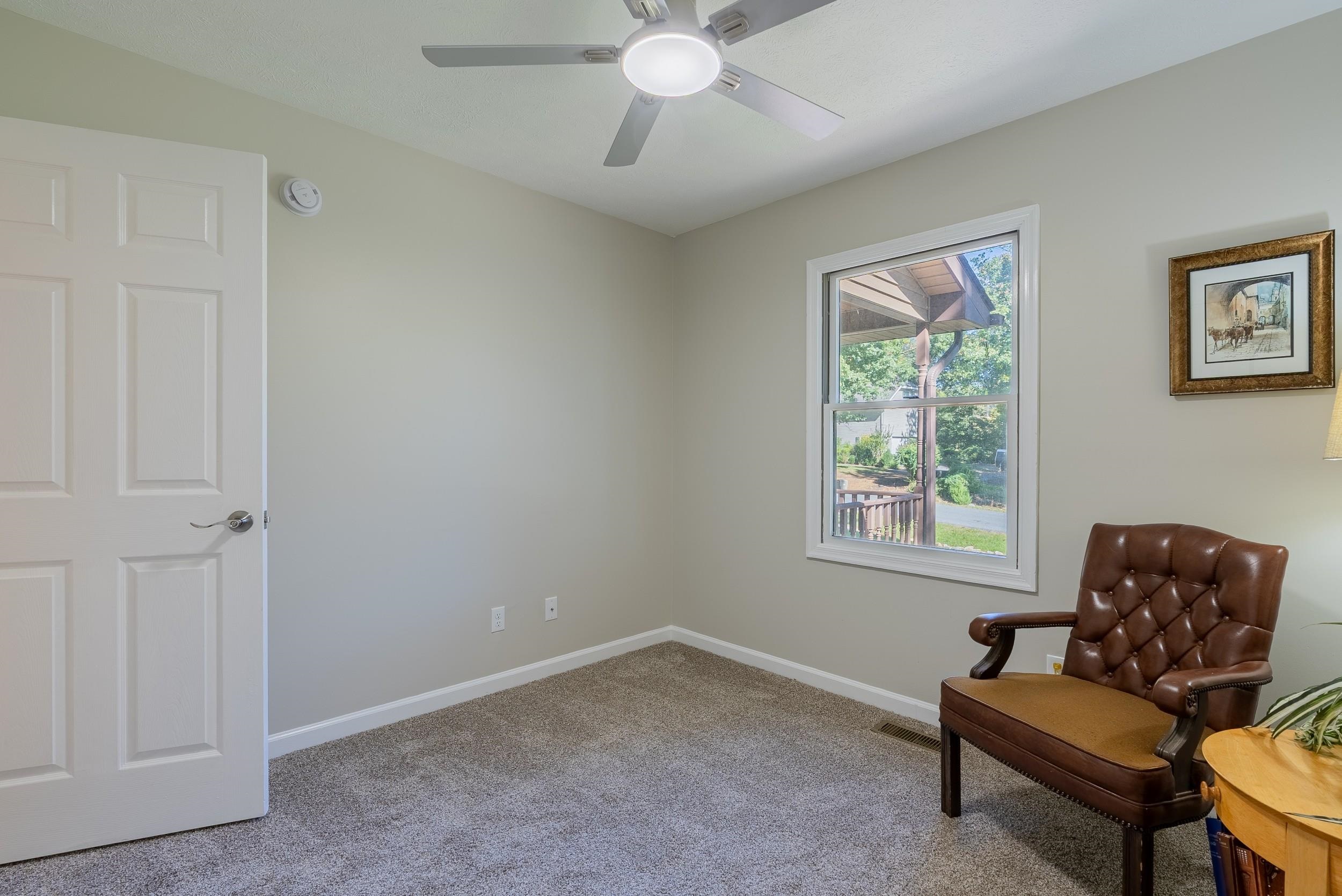 2571 Oak Grove photo 28