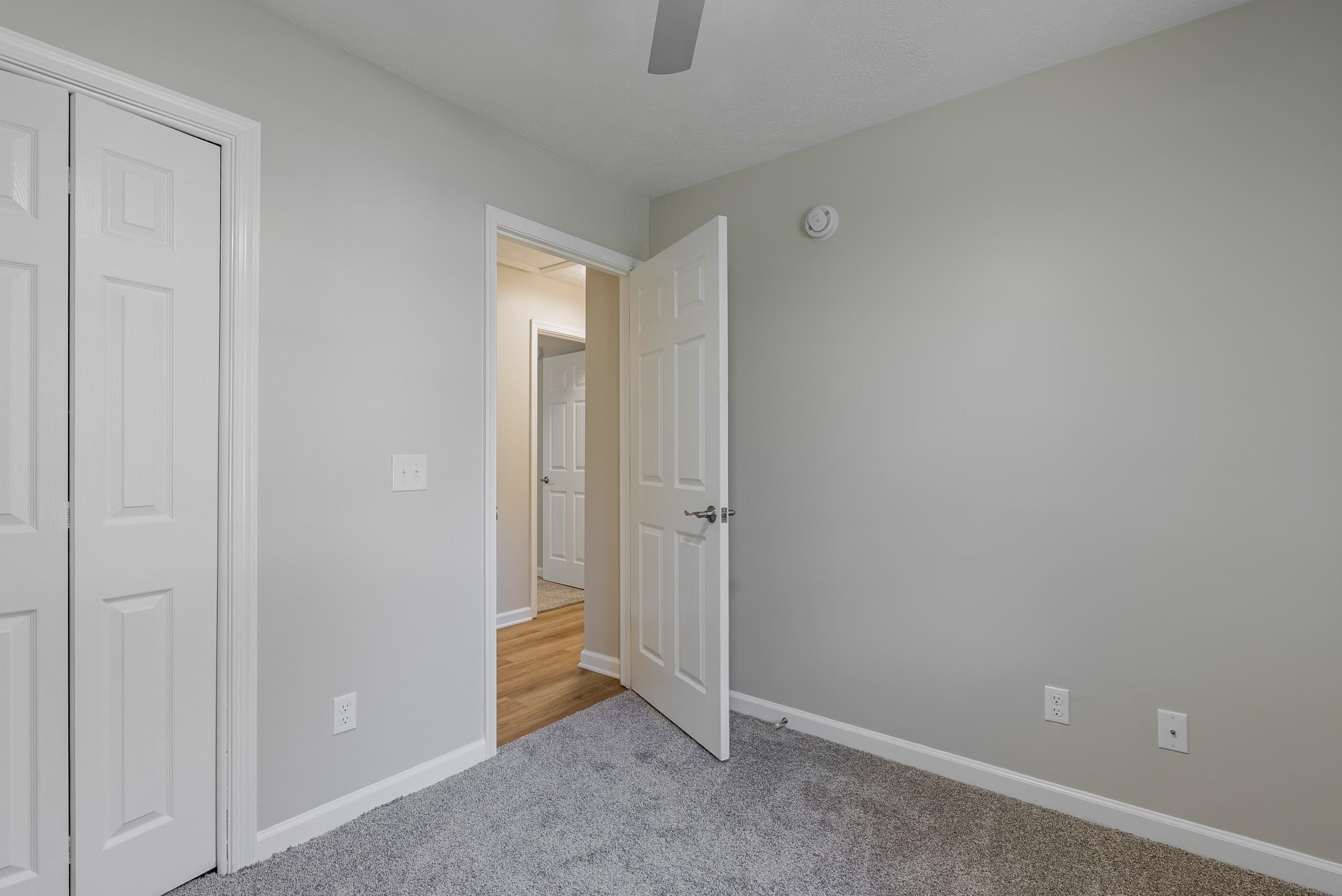 2571 Oak Grove photo 29
