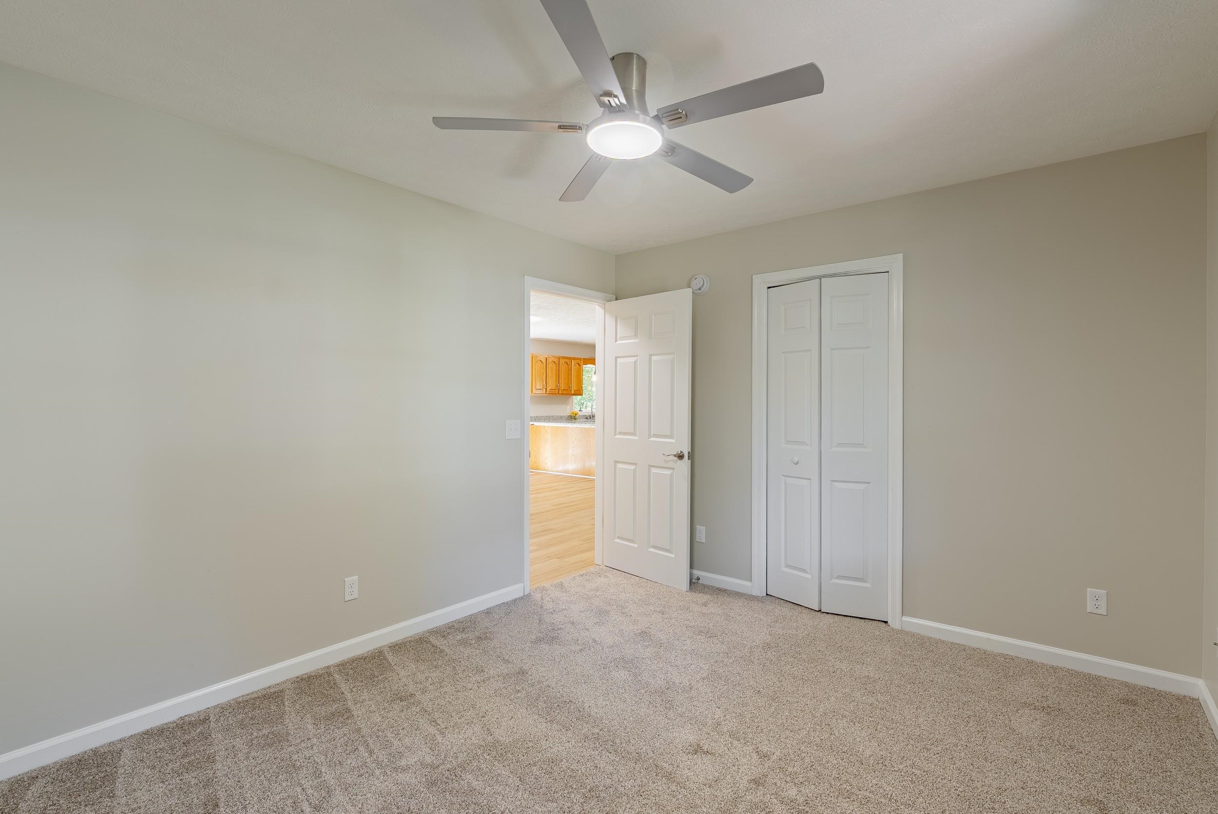 2571 Oak Grove photo 34