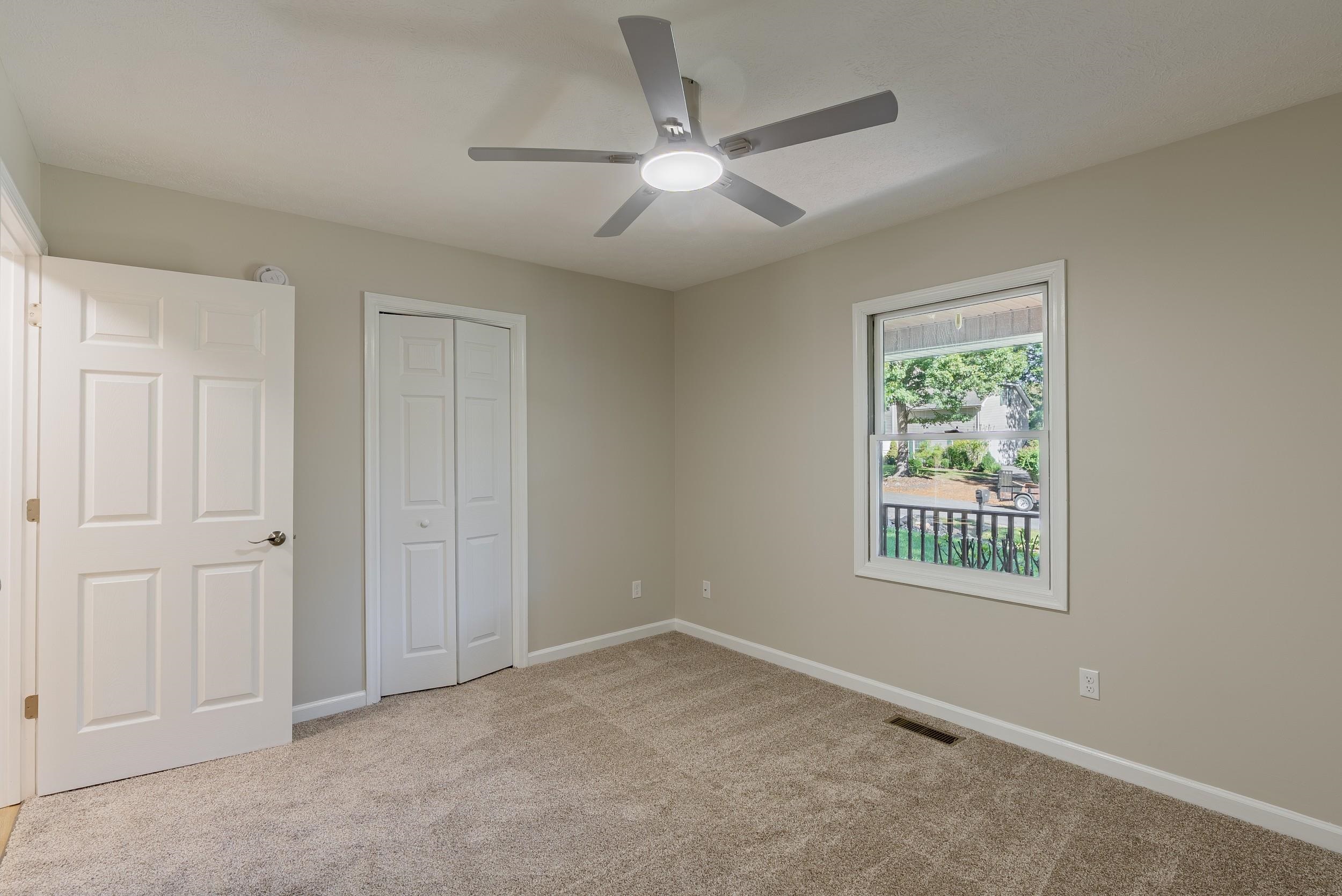 2571 Oak Grove photo 35
