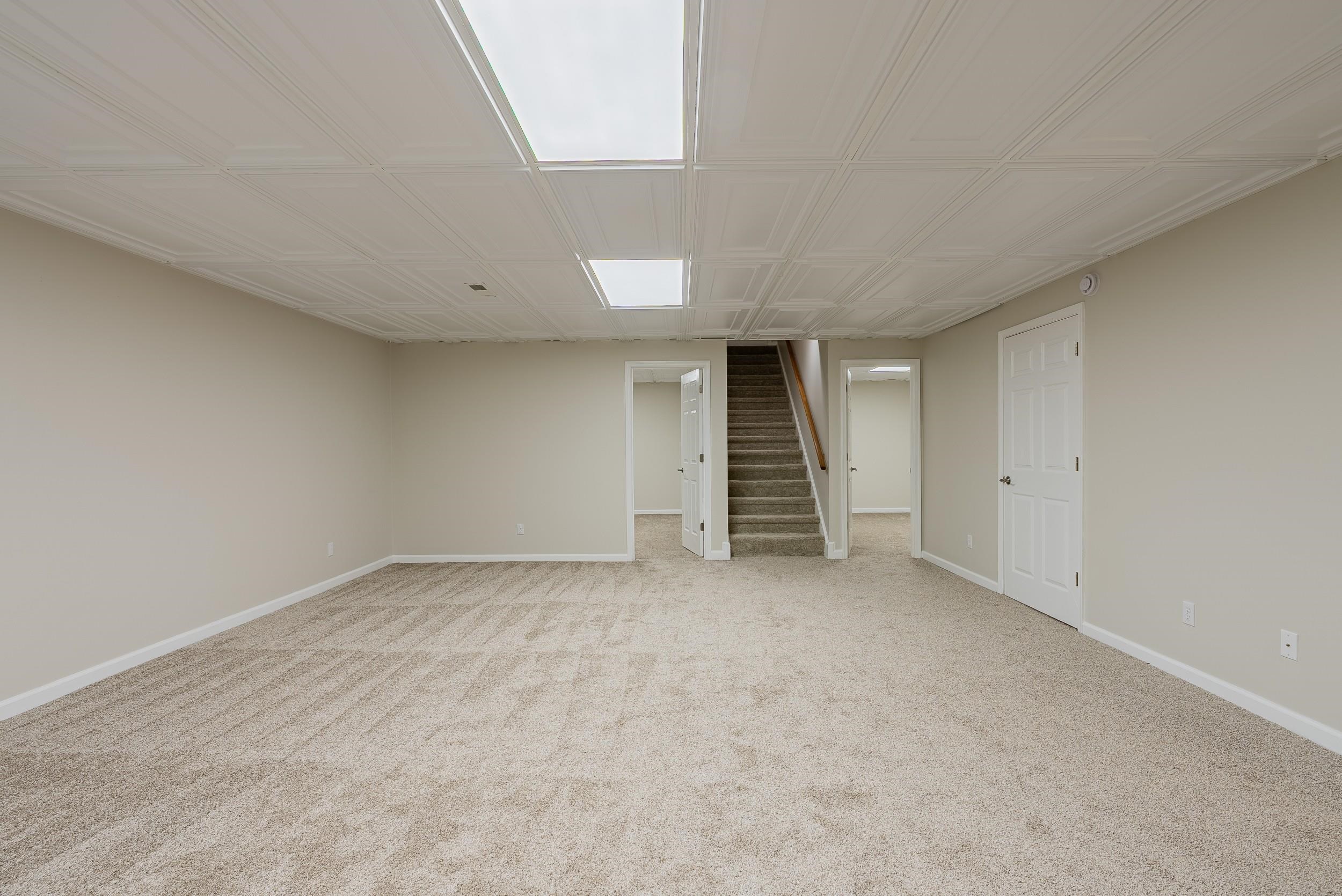 2571 Oak Grove photo 40