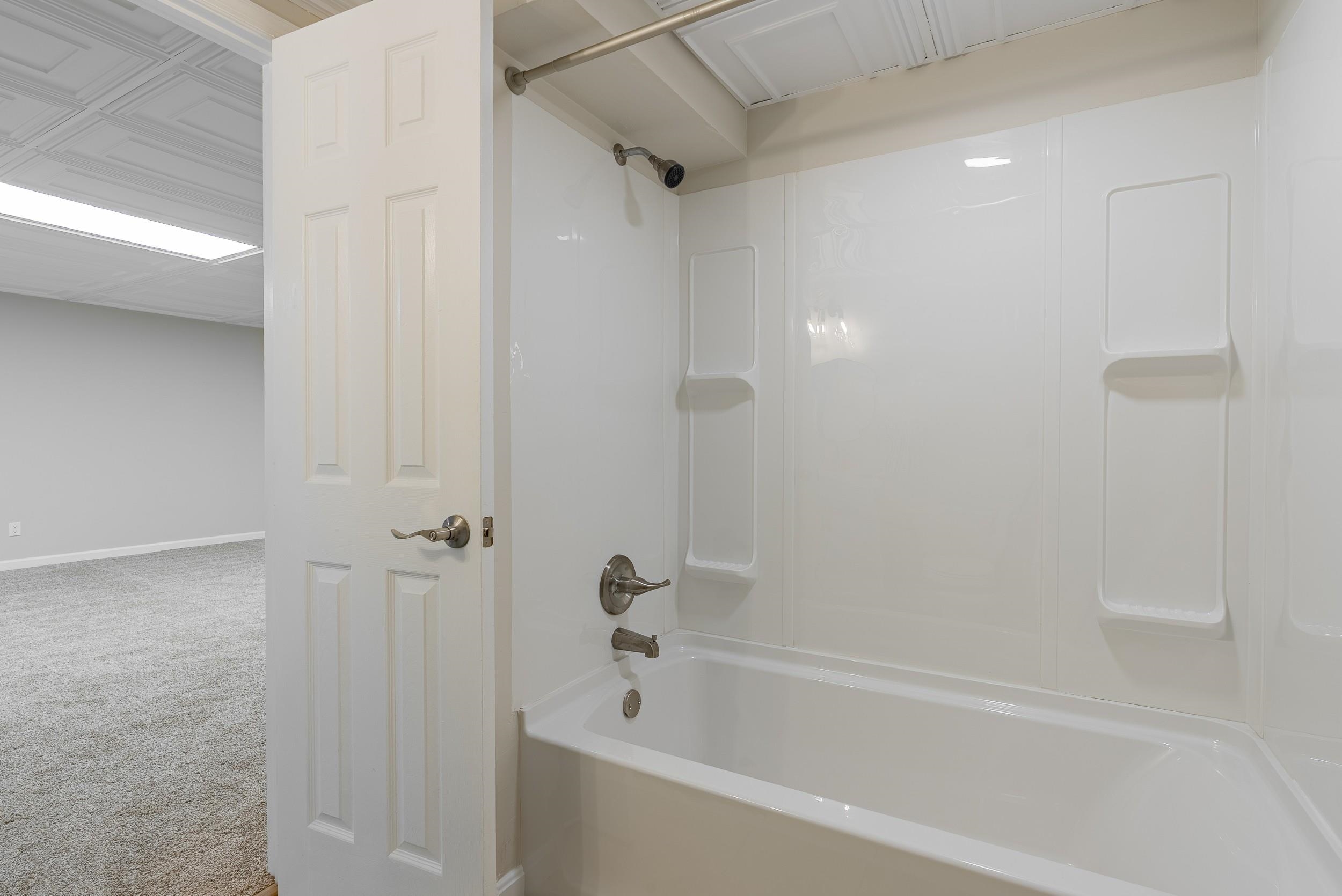 2571 Oak Grove photo 42