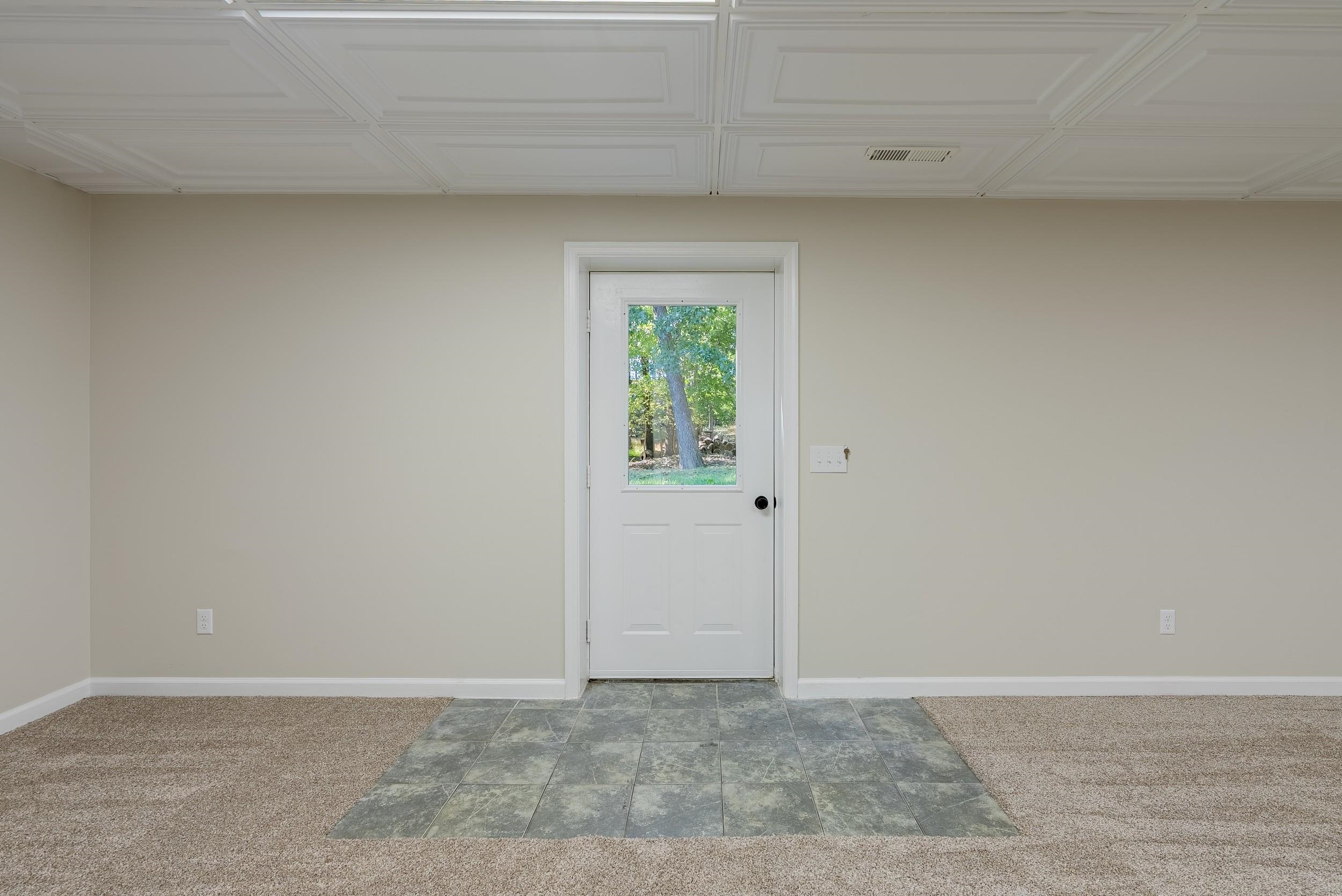 2571 Oak Grove photo 50