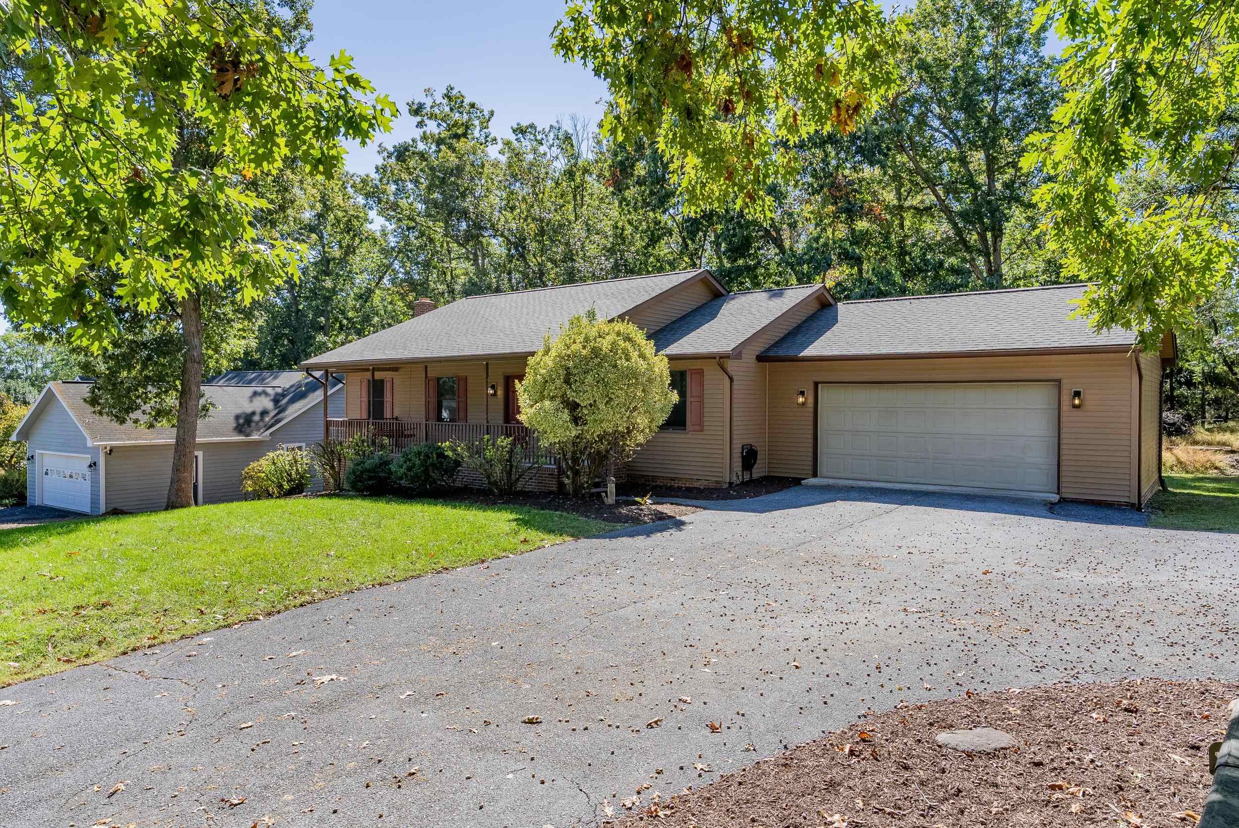 2571 Oak Grove photo 62