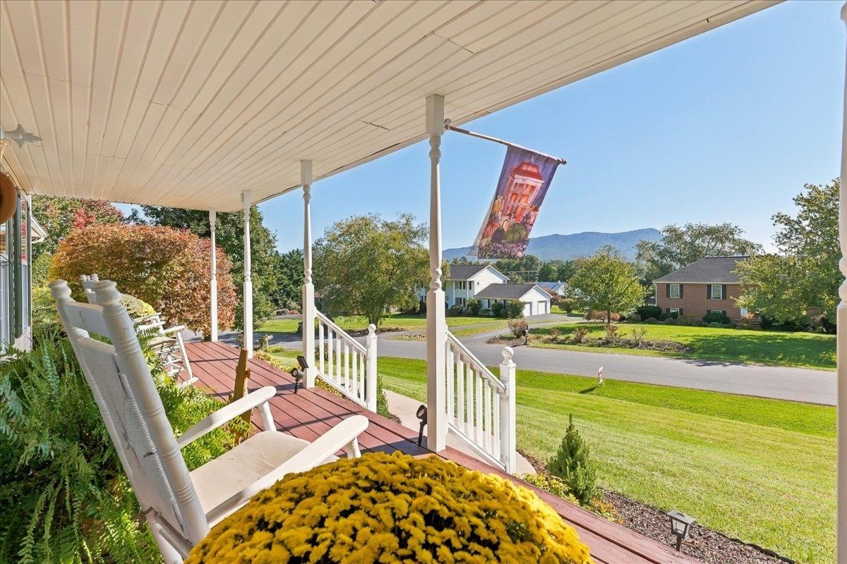 61 Confederacy Dr, Penn Laird, VA 22846 — photo 5