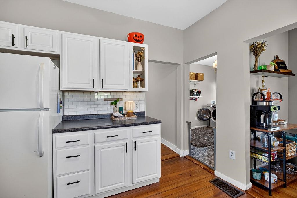 613 Collicello St photo 14