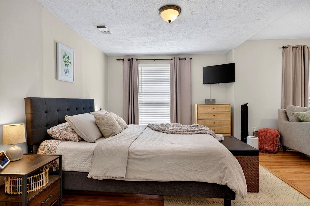 613 Collicello St photo 22