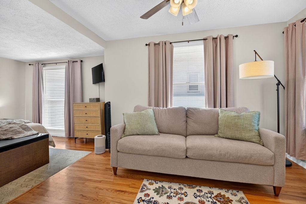 613 Collicello St photo 24