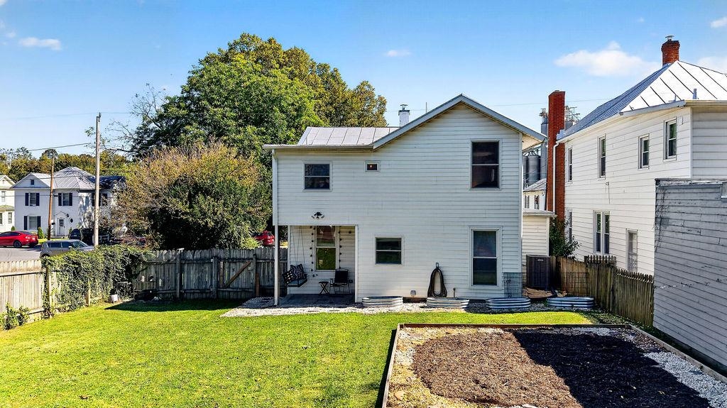613 Collicello St photo 35