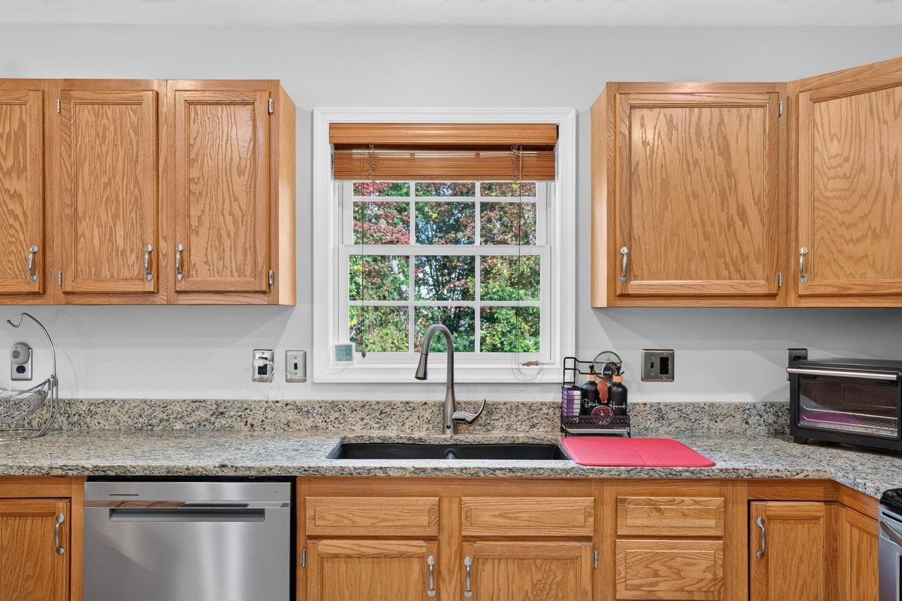 15695 Morning Dove Ln photo 11