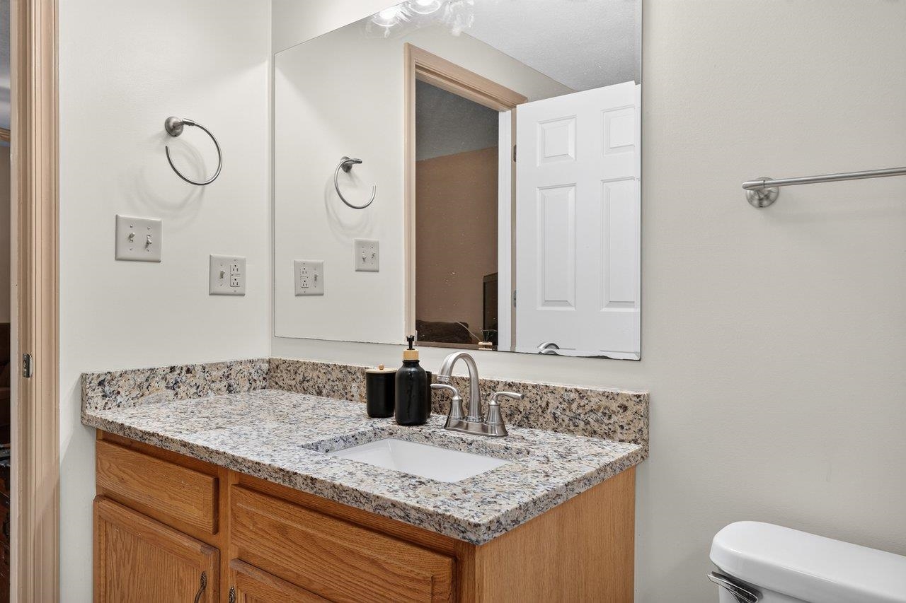 15695 Morning Dove Ln photo 32