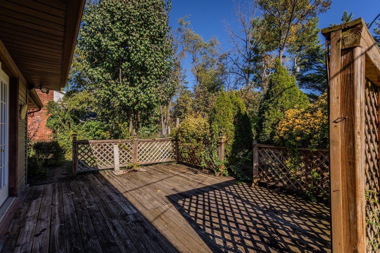 1154 Stuart St photo 12