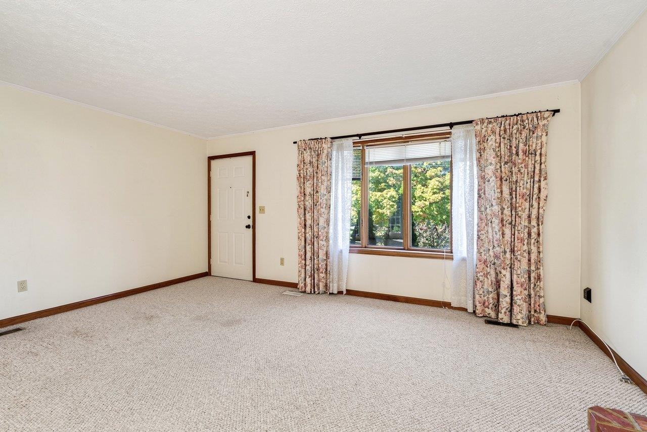 1154 Stuart St photo 13