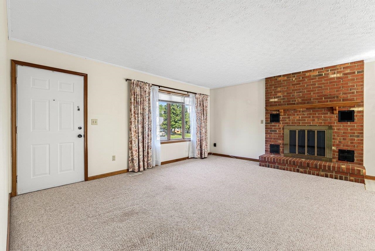 1154 Stuart St photo 14