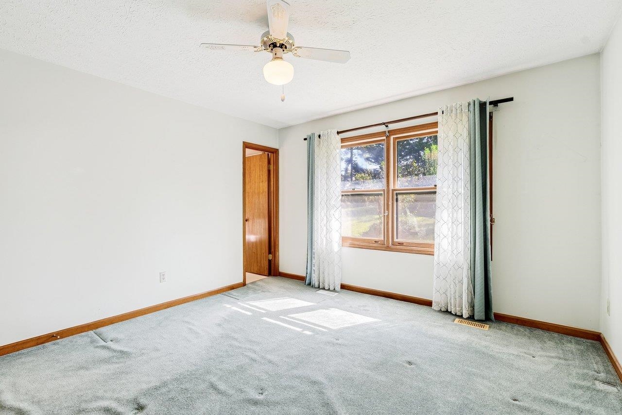 1154 Stuart St photo 24