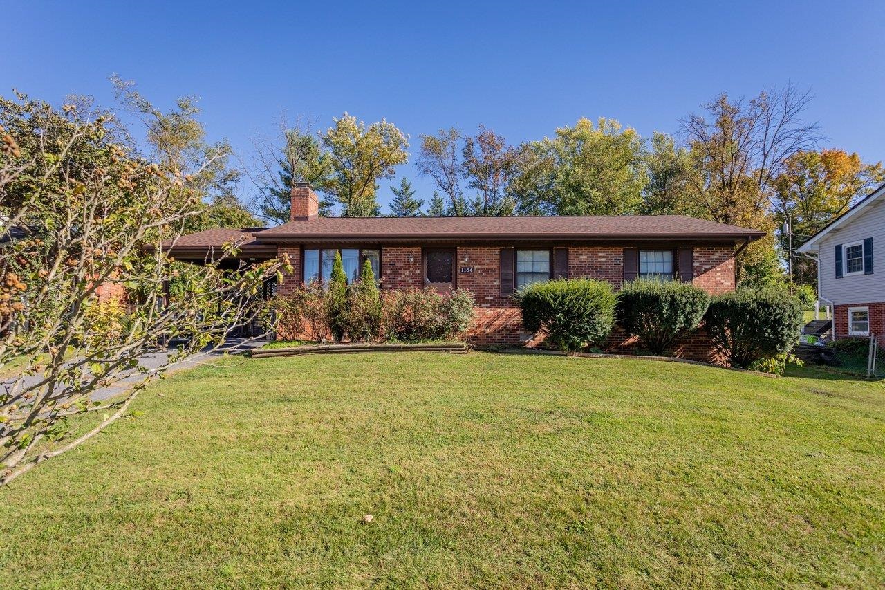 1154 Stuart St photo 4