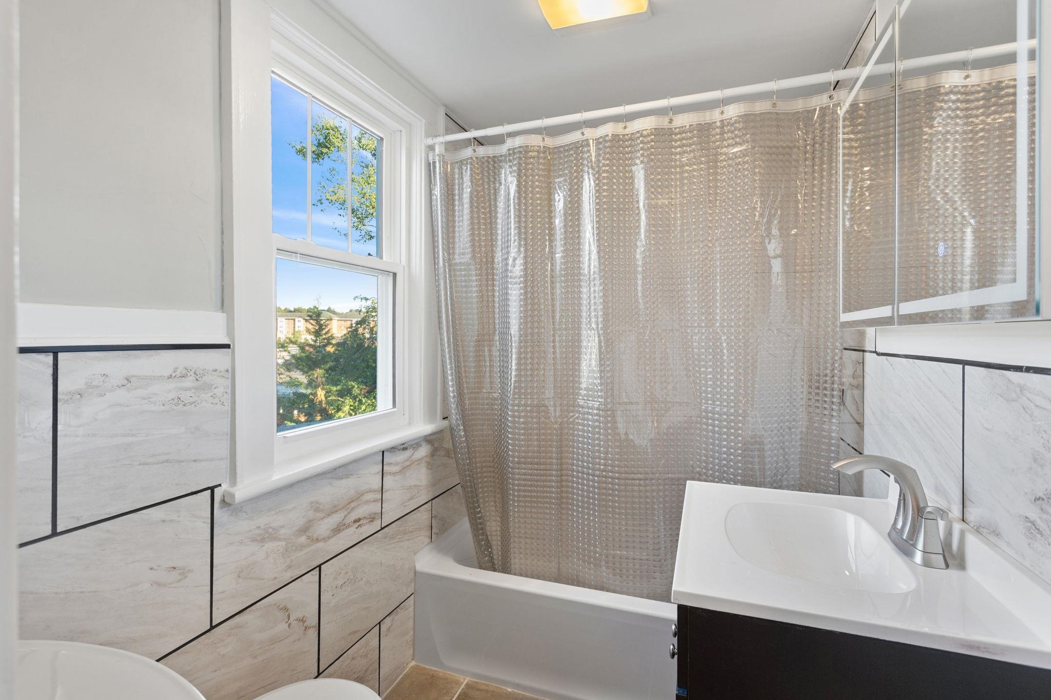 210 Dixie Ave photo 17