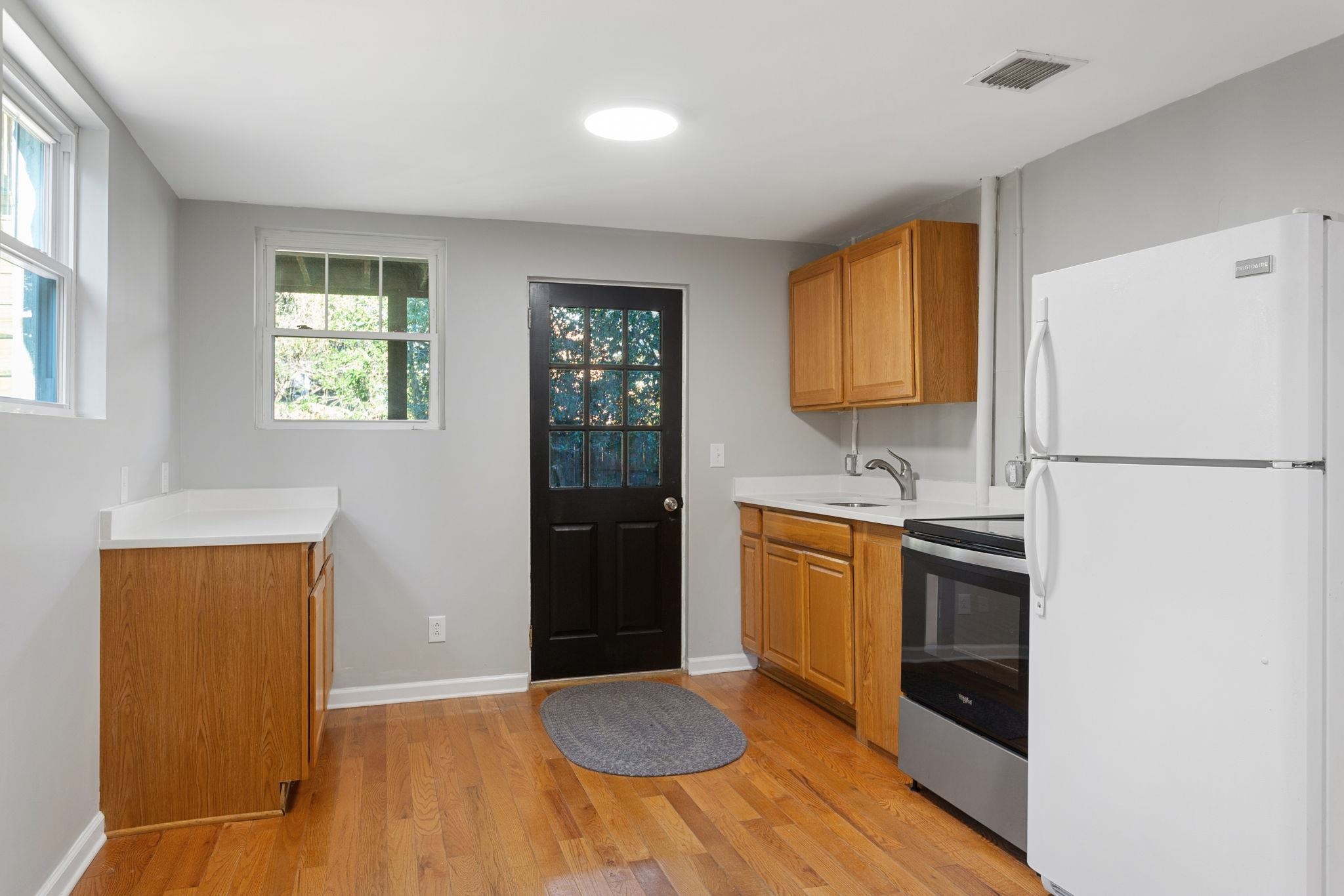 210 Dixie Ave photo 22