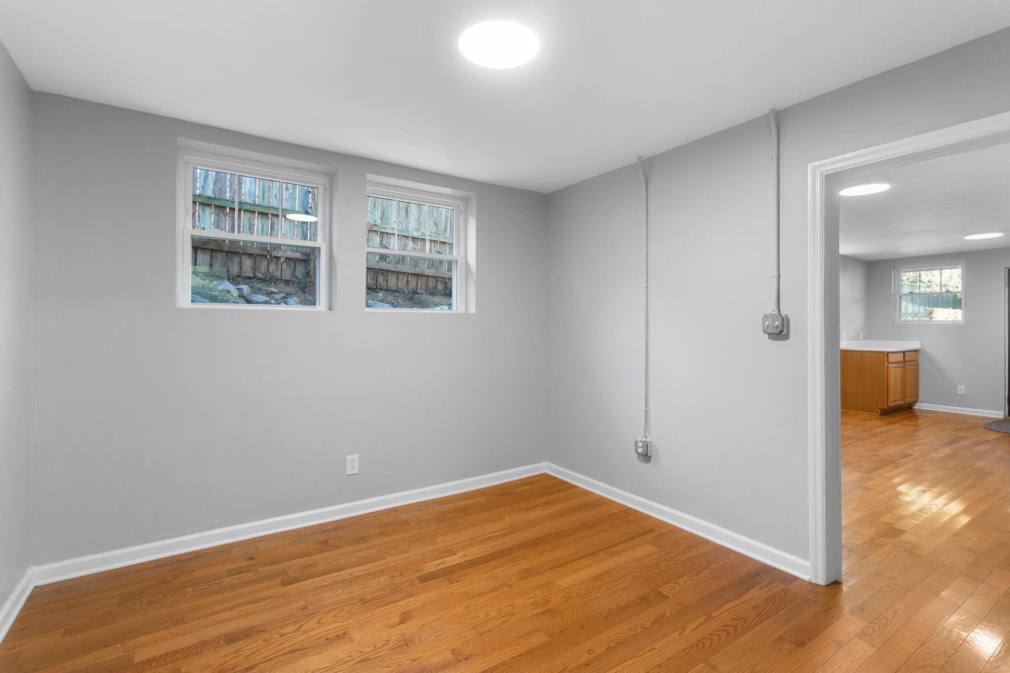 210 Dixie Ave photo 24