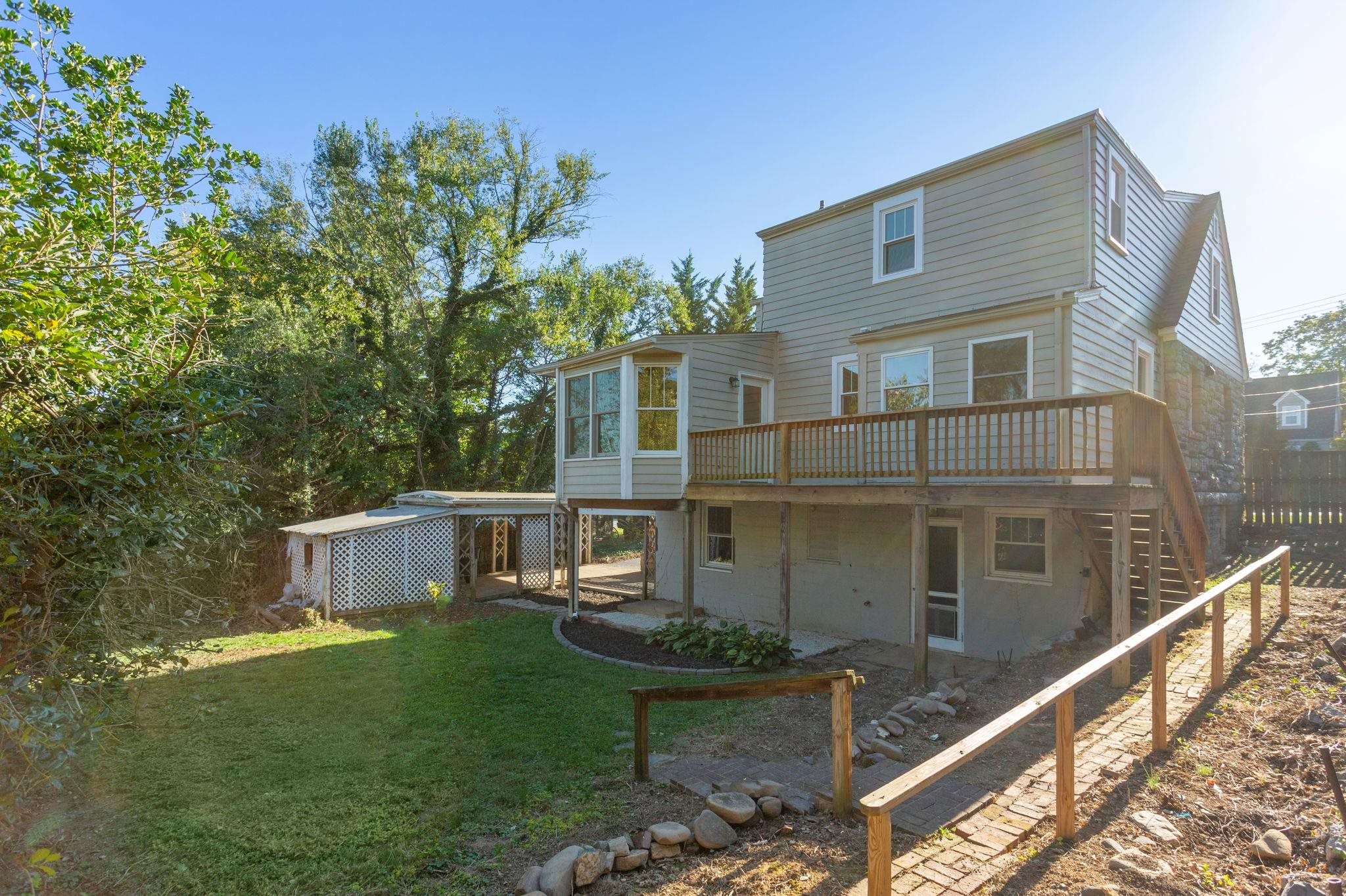 210 Dixie Ave photo 33
