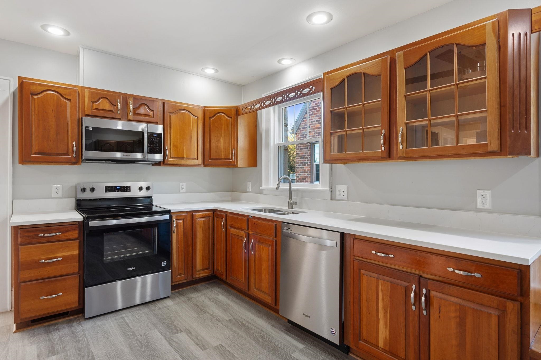 210 Dixie Ave, Harrisonburg, VA 22801 - photo 6