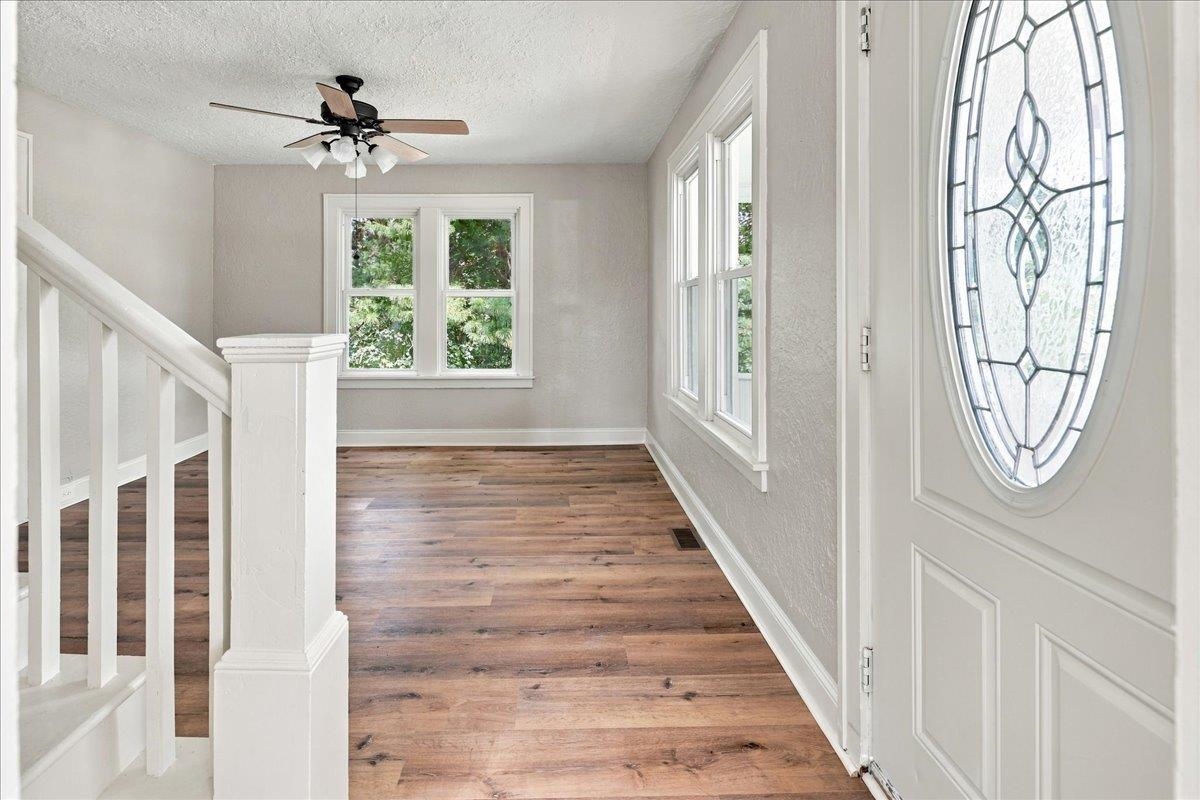 12029 Mountain Valley Rd photo 11
