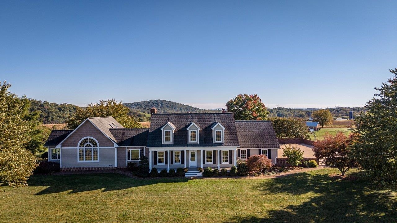 9527 Centerville Rd