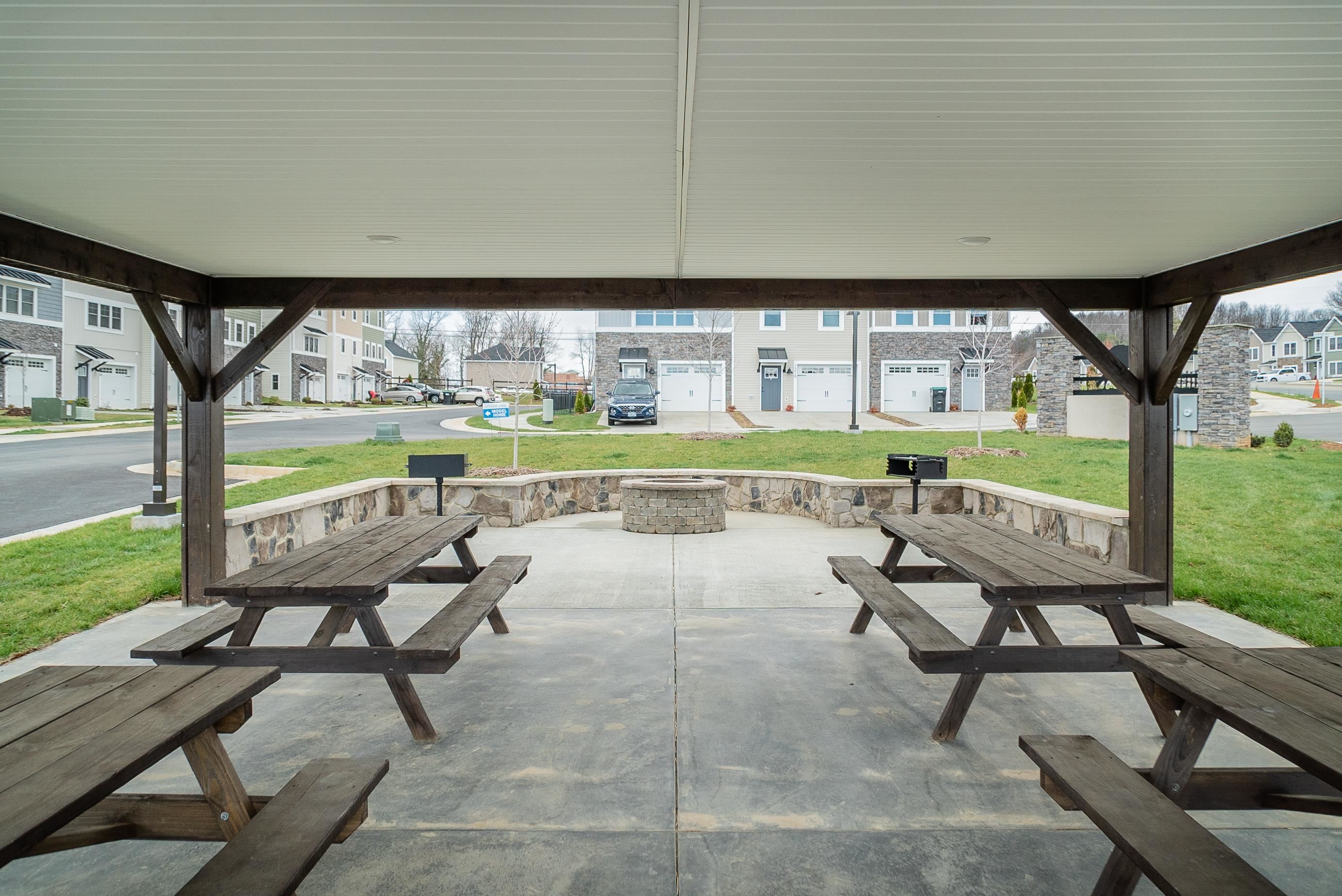 1449 Clydesdale Ln photo 35