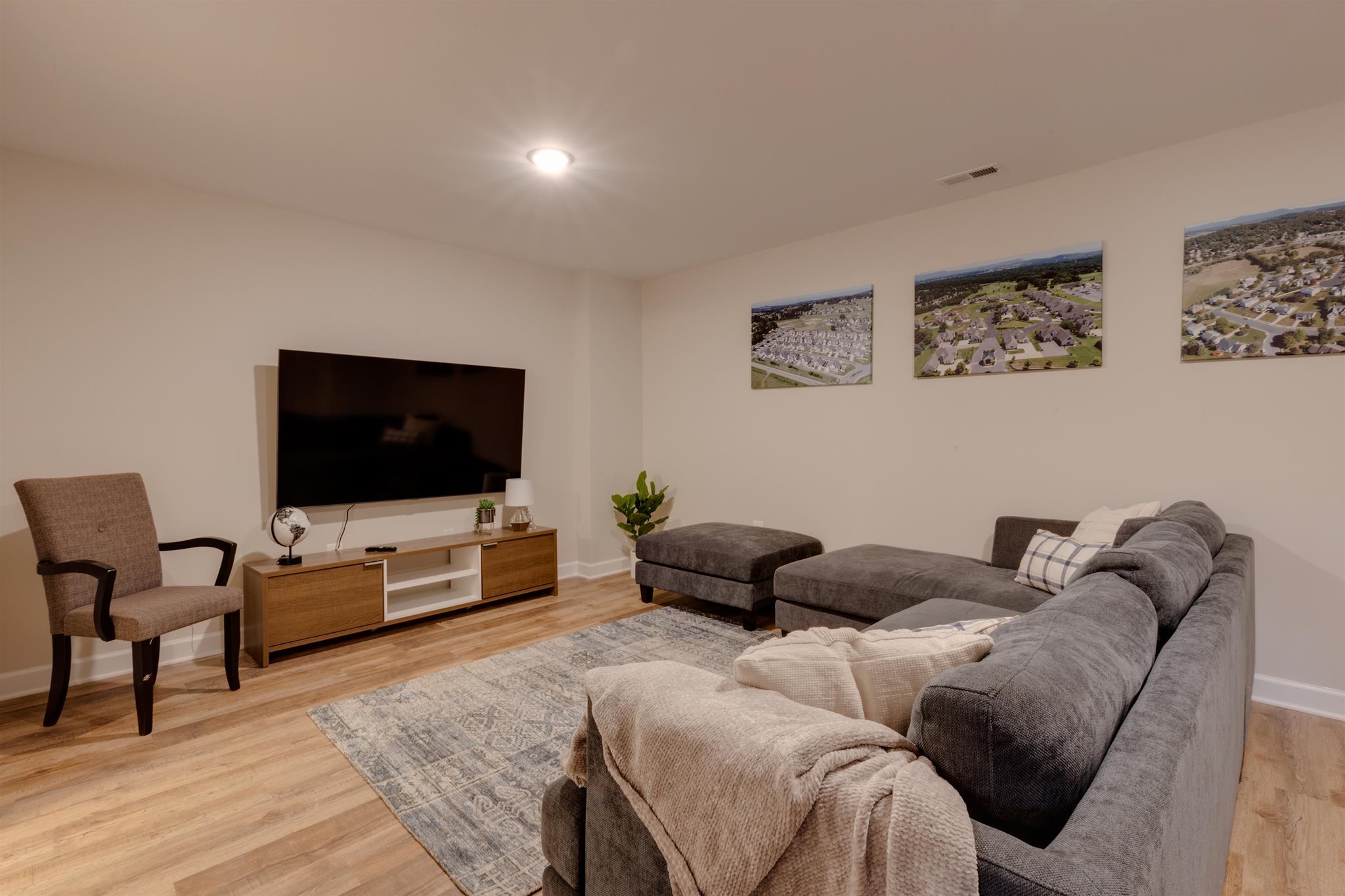 1445 Clydesdale Ln photo 29