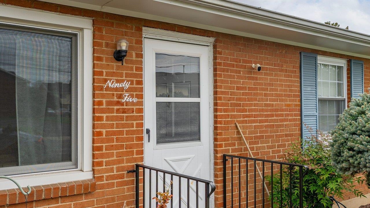 95 South Ave, Harrisonburg, VA 22801 - photo 4