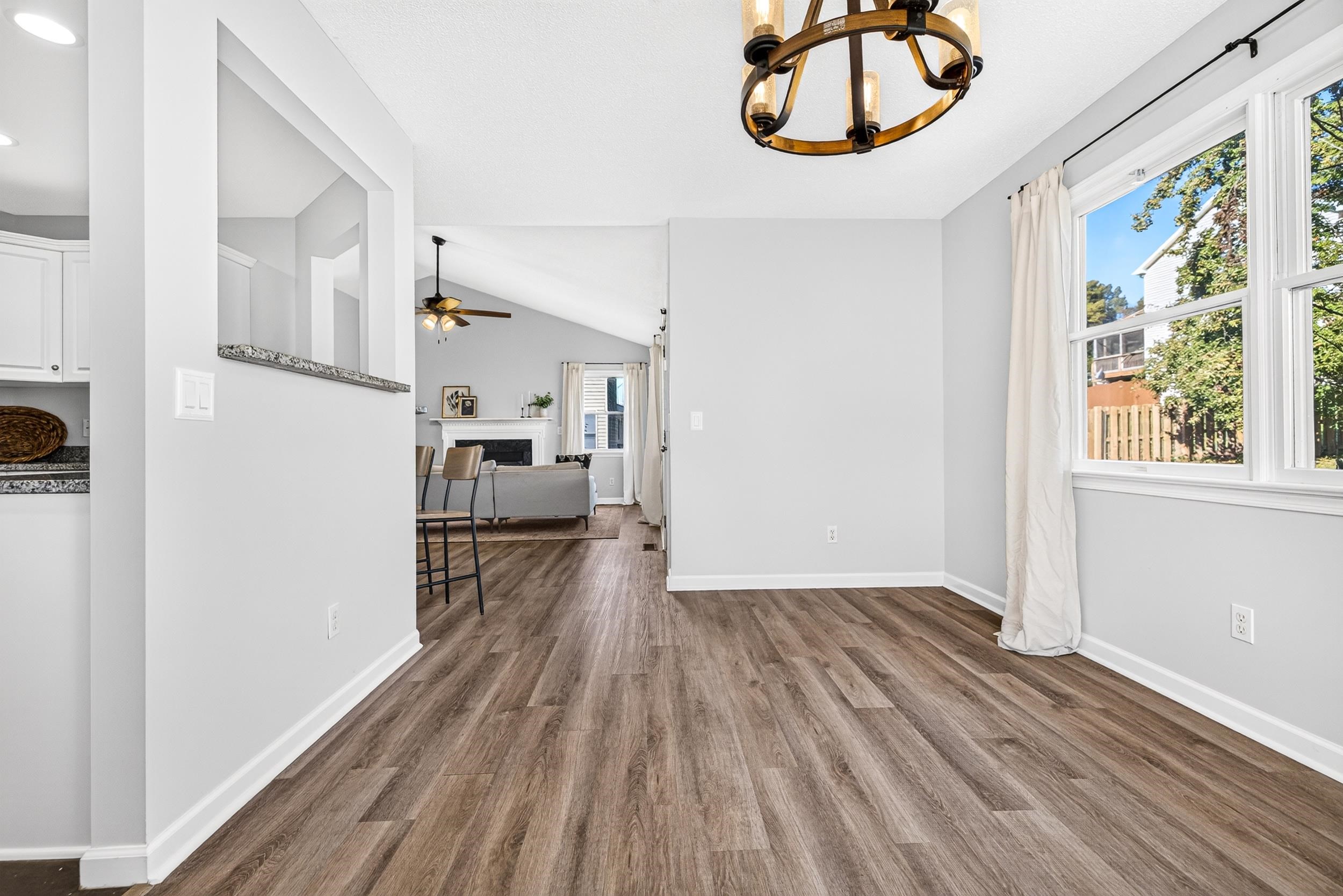 1120 King Edwards Way photo 18