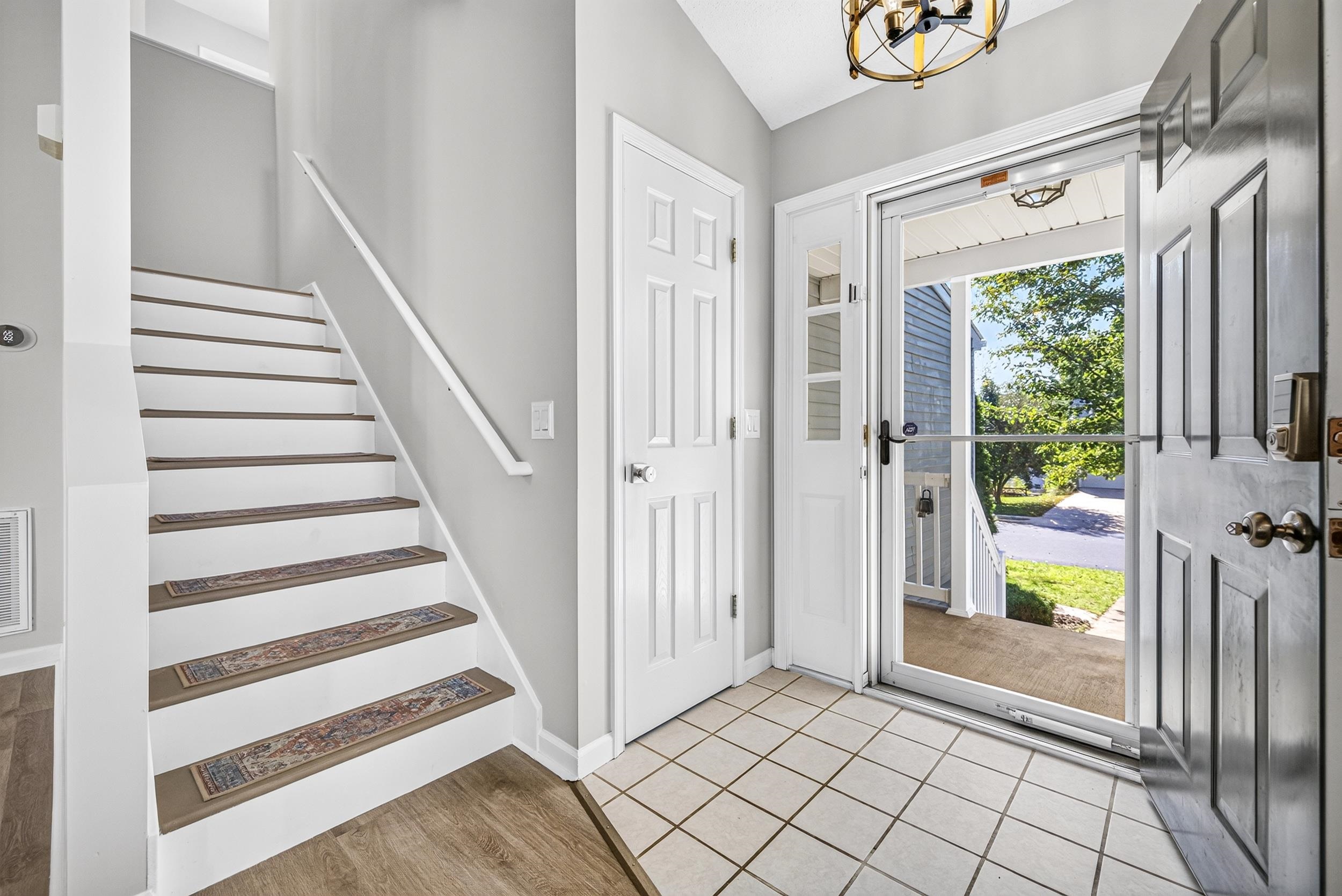 1120 King Edwards Way photo 29