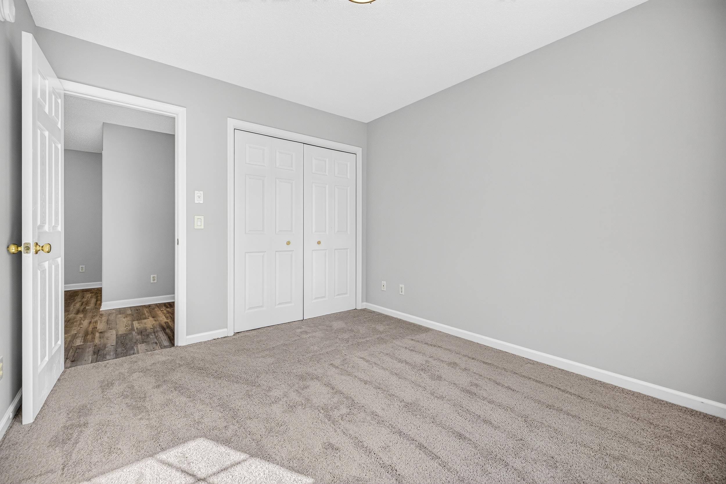 1120 King Edwards Way photo 42