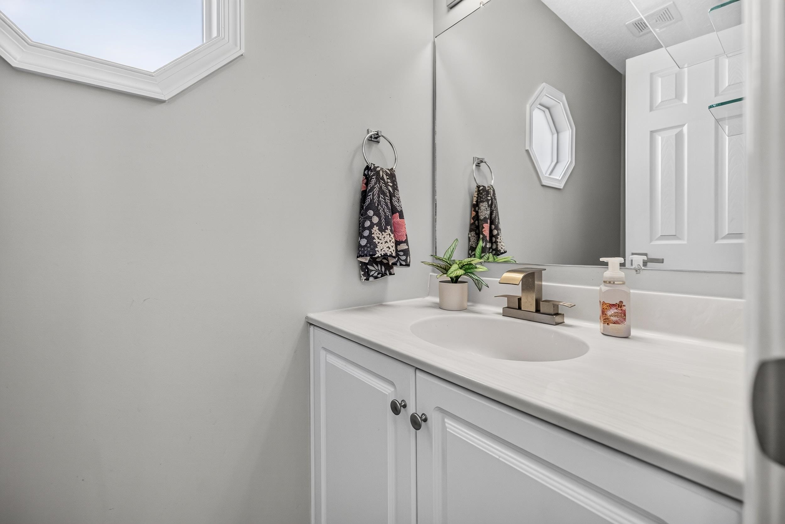 1120 King Edwards Way photo 48