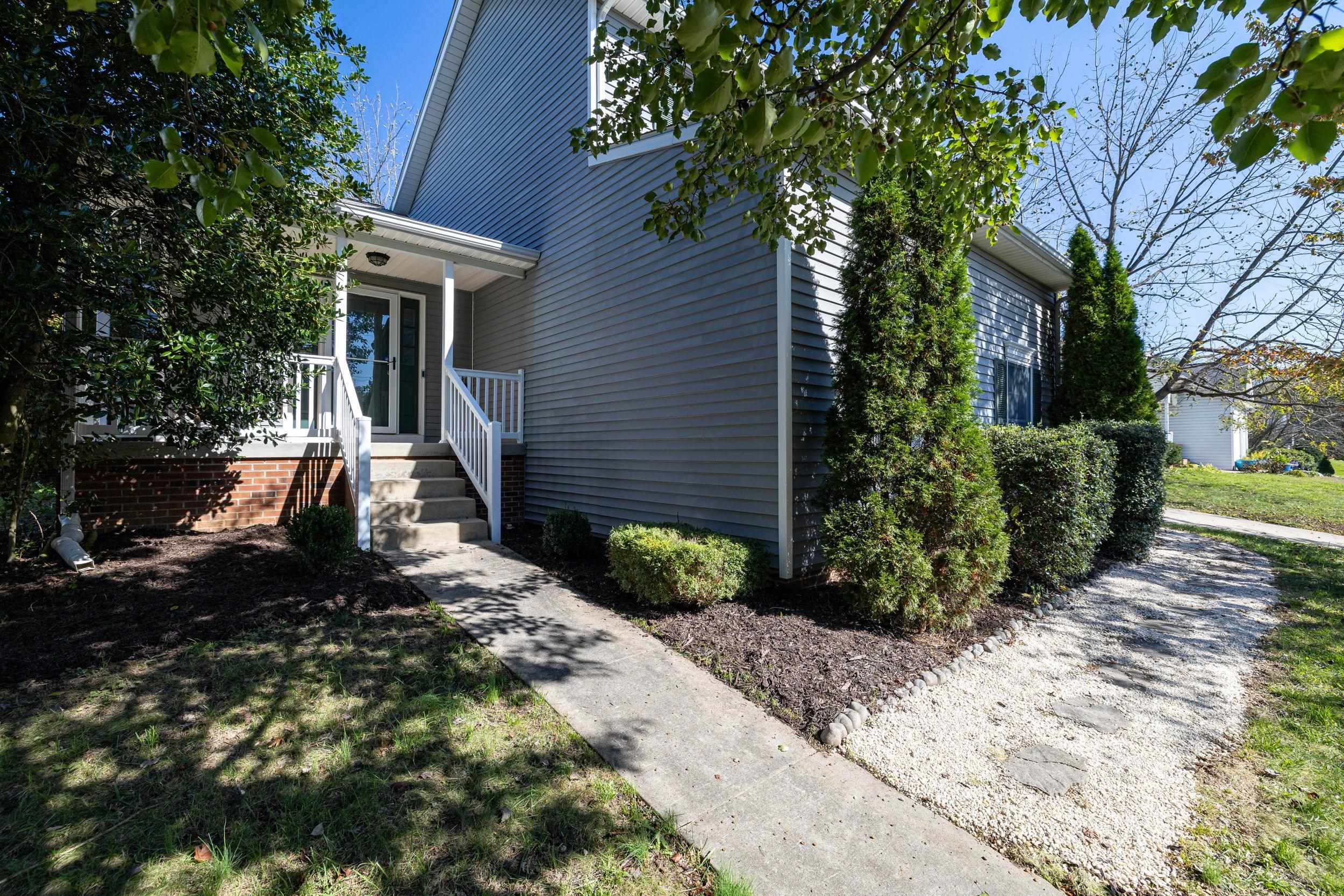 1120 King Edwards Way photo 57