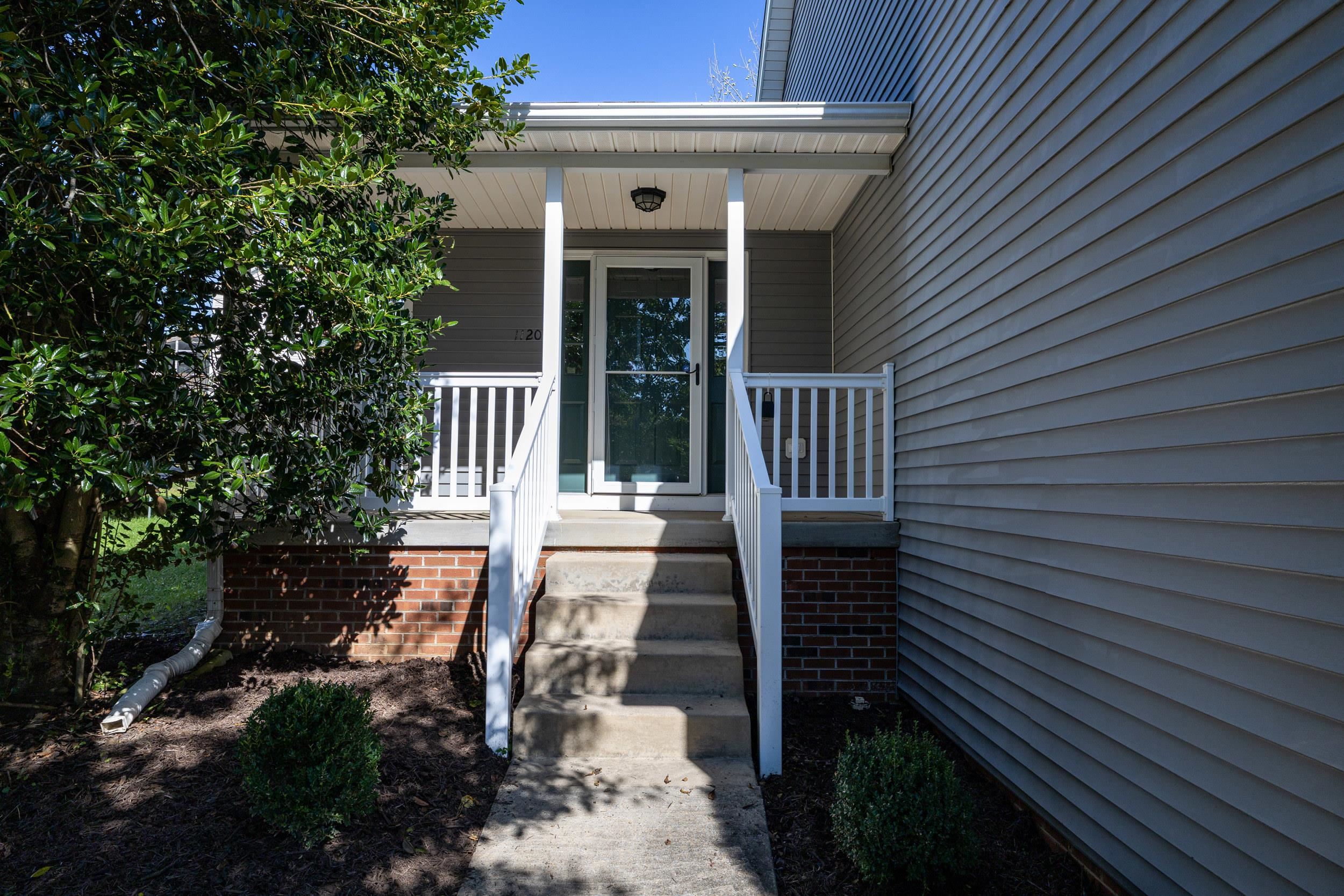 1120 King Edwards Way photo 58