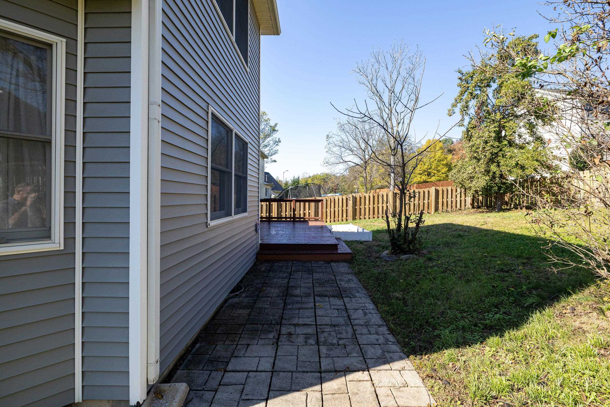 1120 King Edwards Way photo 73