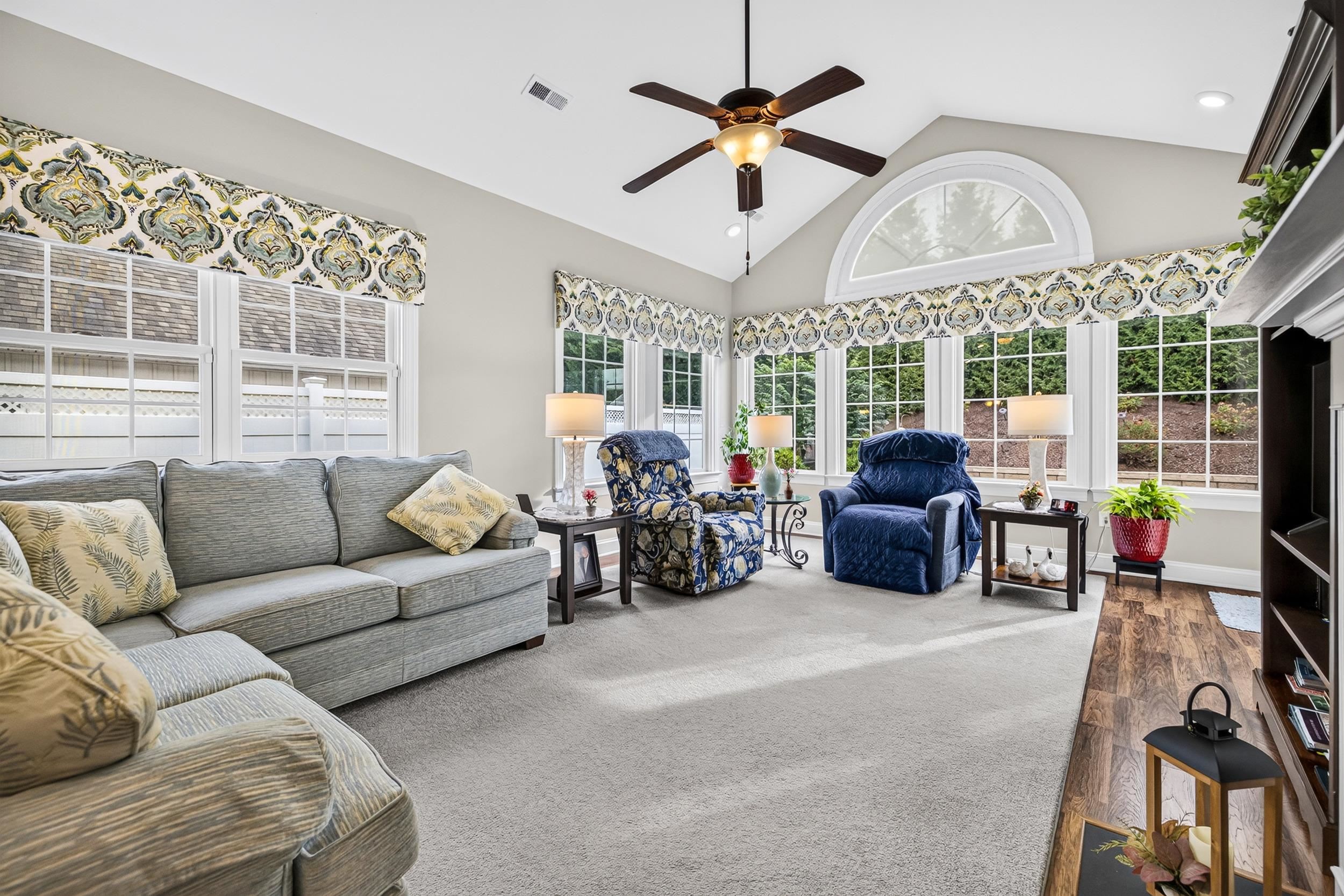 430 Callaway Cir photo 18