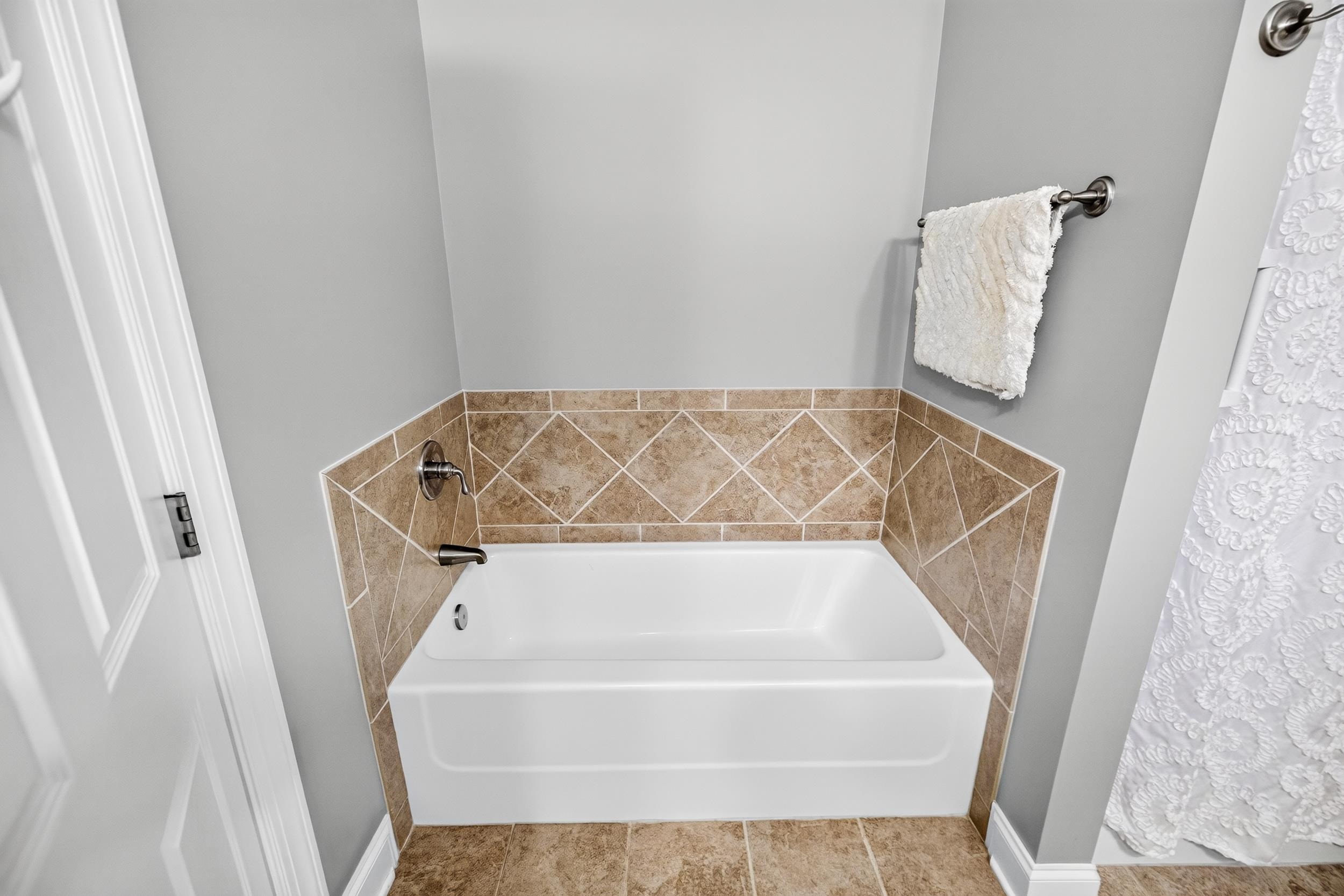 430 Callaway Cir photo 33