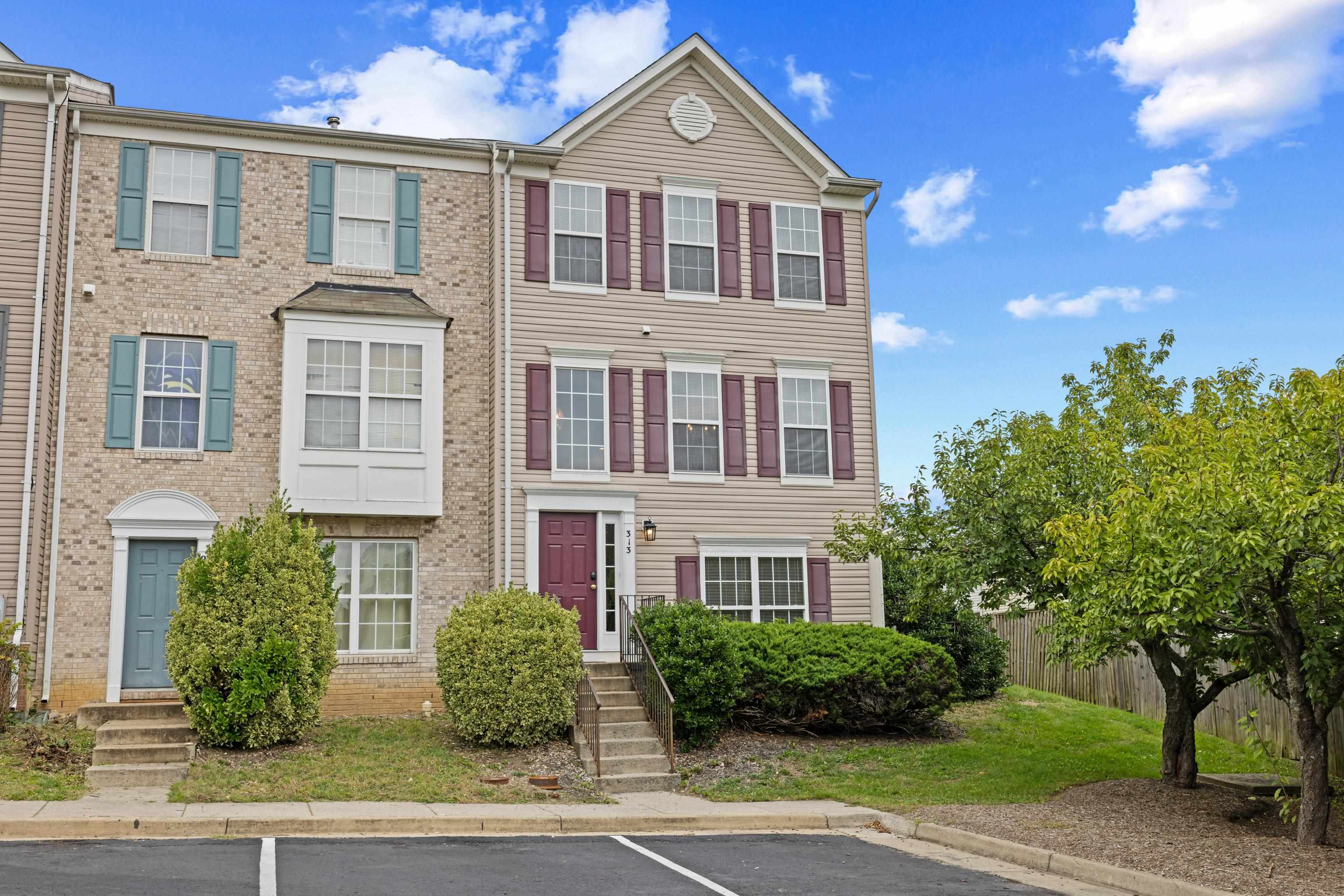 313 Pendleton Ln, Strasburg, VA 22657