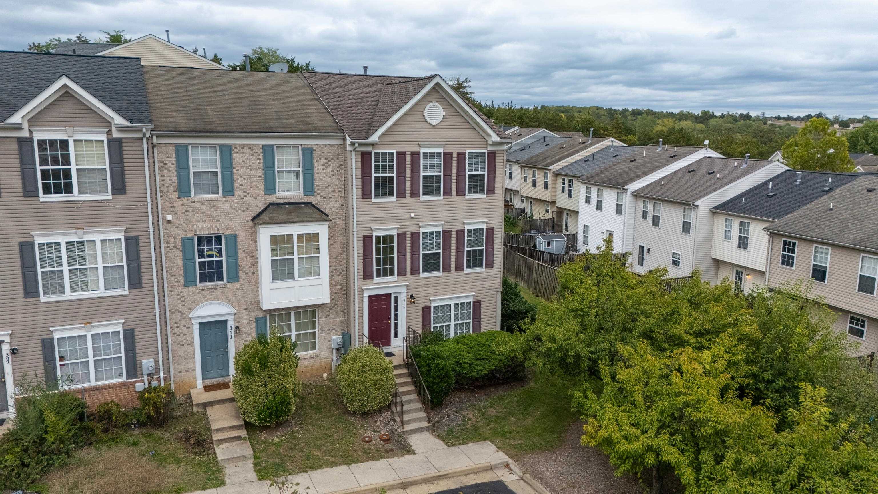 313 Pendleton Ln, Strasburg, VA 22657 - photo 2