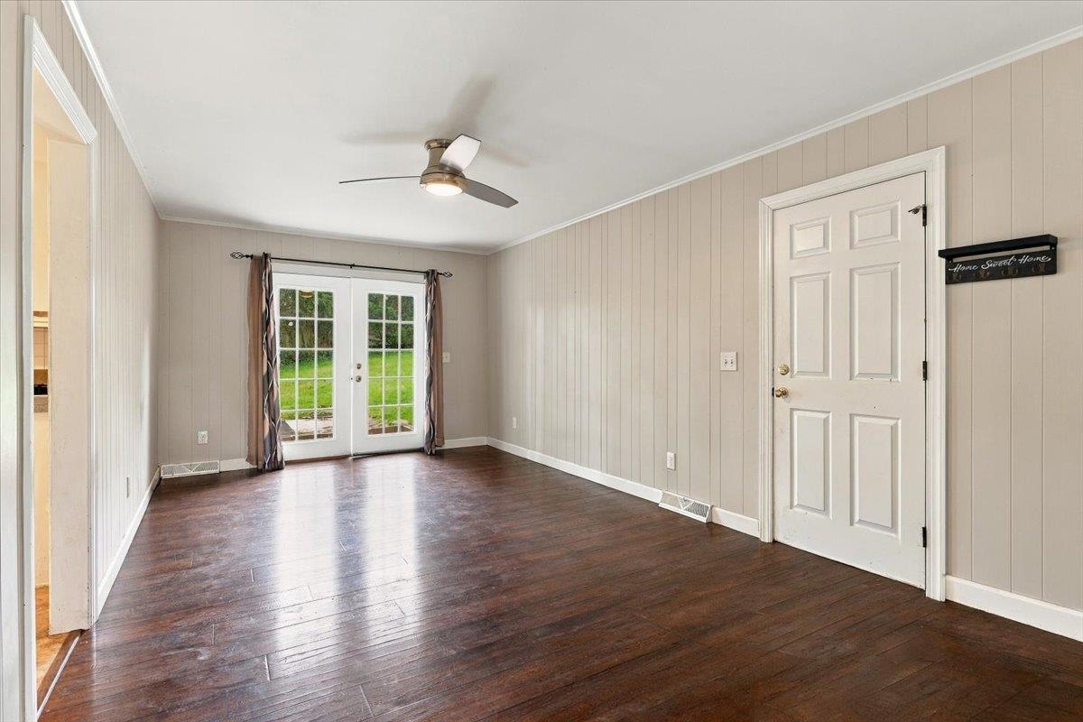 166 Westhampton Ct photo 12