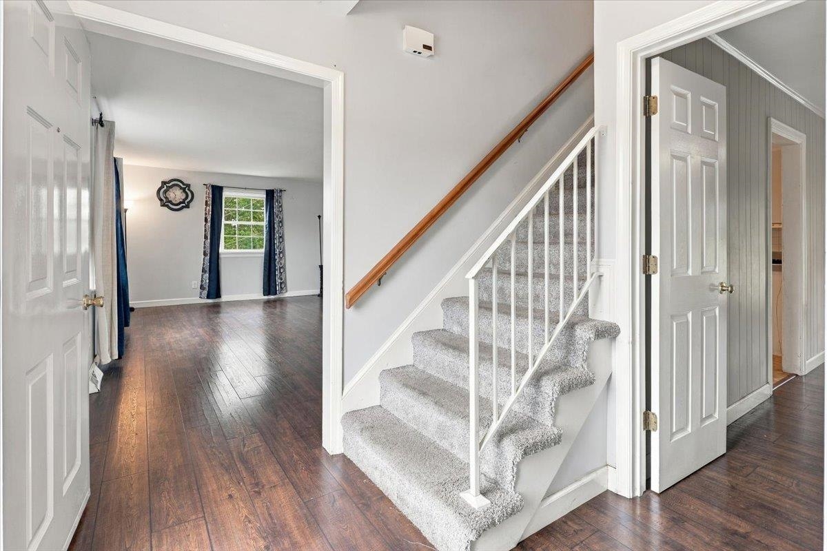 166 Westhampton Ct, Harrisonburg, VA 22801 - photo 5