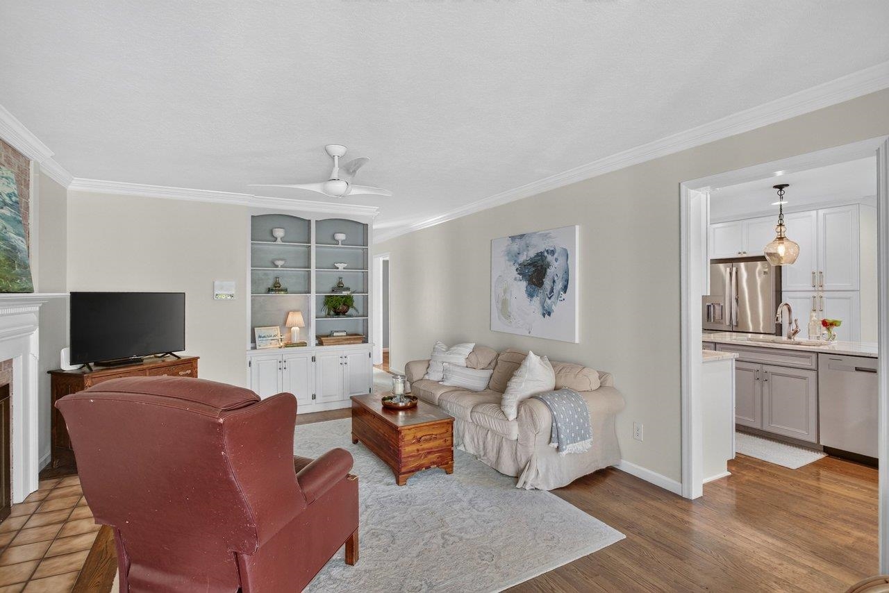 247 Divot Dr photo 21