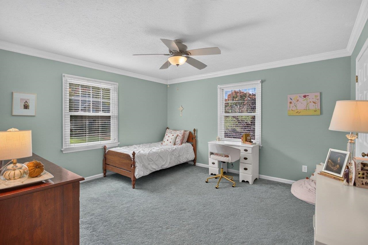 247 Divot Dr photo 35