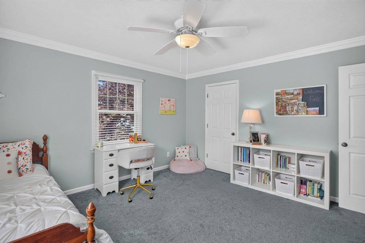 247 Divot Dr photo 36