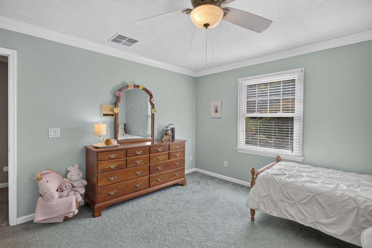 247 Divot Dr photo 37