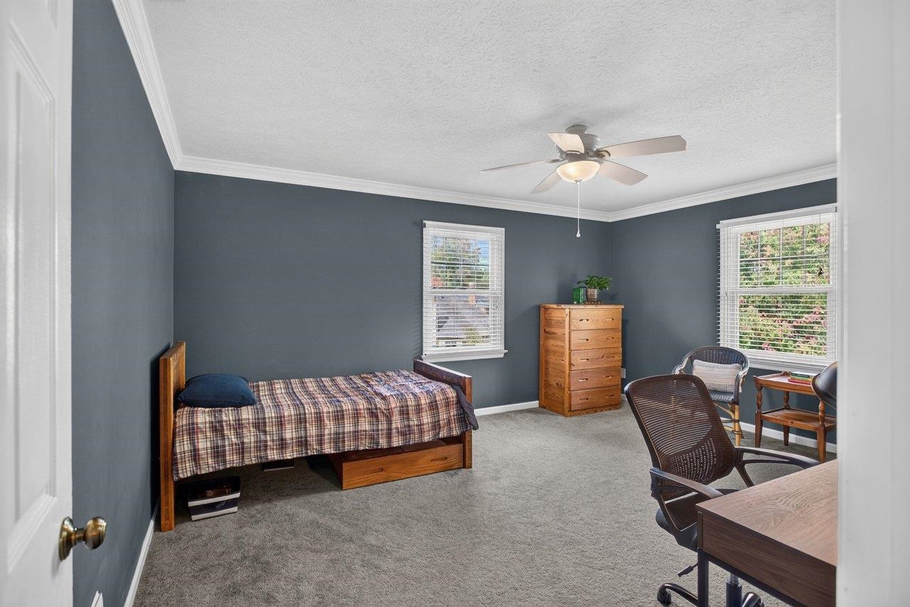 247 Divot Dr photo 38