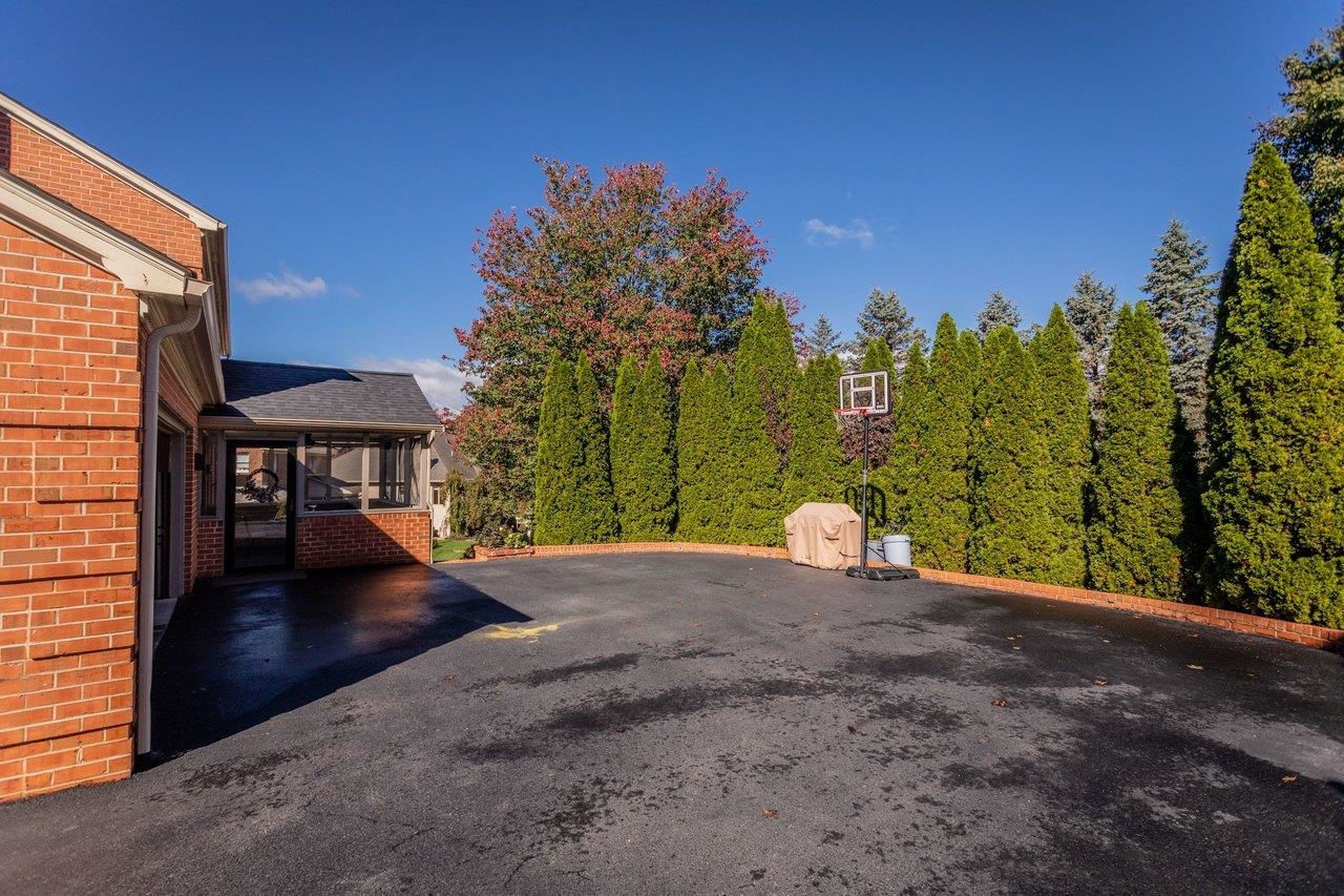 247 Divot Dr photo 66