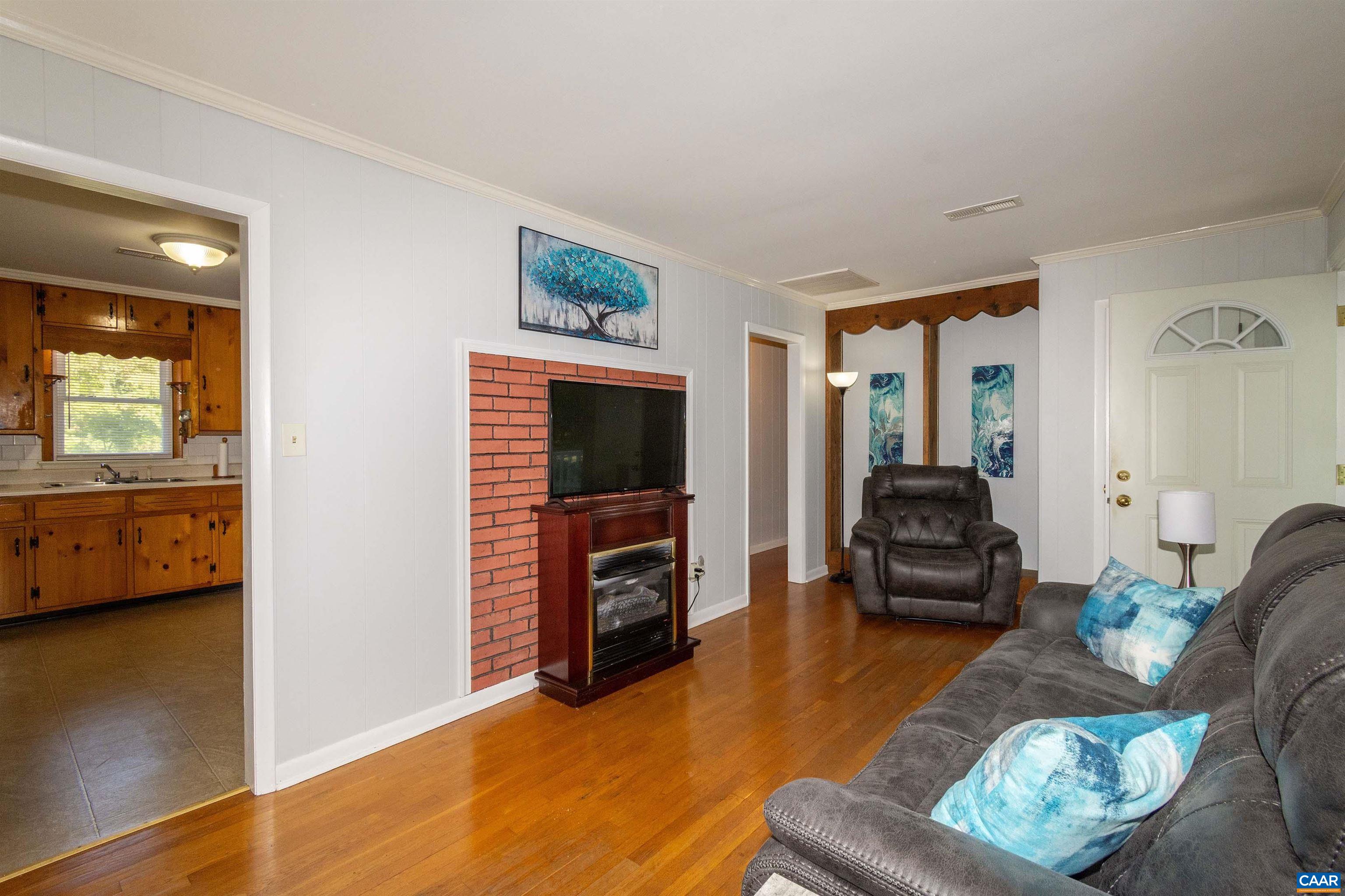 11557 Marquis Rd, Unionville, VA 22567 - photo 7